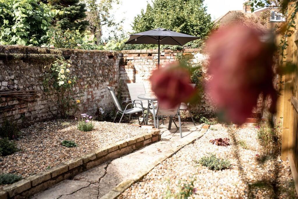 Braybrooke Cottage, サフロン・ワルデン エクステリア 写真