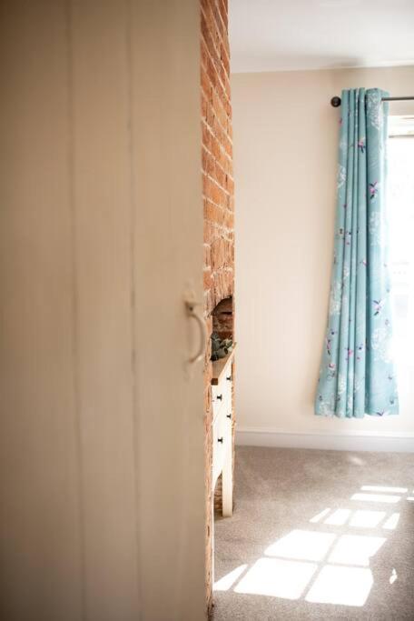 Braybrooke Cottage, サフロン・ワルデン エクステリア 写真
